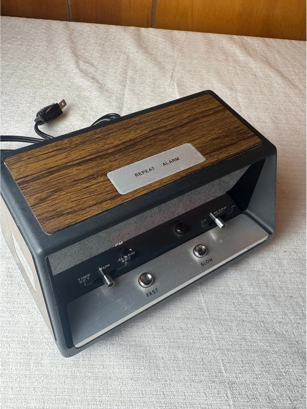 Vintage Sears Tradition Digital Alarm Clock Model 7196 Faux Wood LED Japan